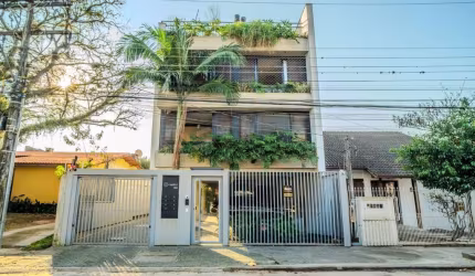 Apartamento Garden / 3 Dormitórios / Suíte / Amplo Pátio / Bairro Tristeza
