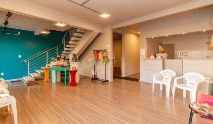 Casa Comercial para Venda - 193m², 0 dormitórios, Vila Ipiranga