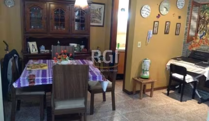 Casa Condominio para Venda - 159m², 2 dormitórios, sendo 1 suites, 2 vagas - Menino Deus