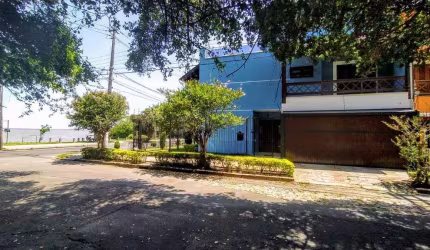 Casa para Venda - 248m², 3 dormitórios, sendo 1 suites, 2 vagas - Ipanema