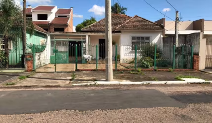 Casa para Venda - 220m², 4 dormitórios, 2 vagas - Fátima