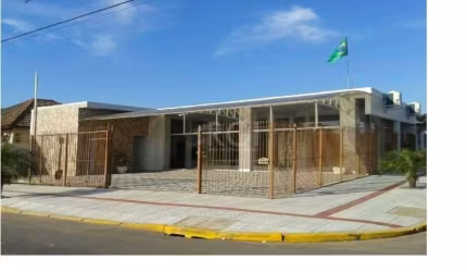 Casa Comercial para Venda - 200m², 0 dormitórios, Niterói