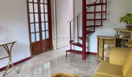 Casa para Venda - 230m², 3 dormitórios, sendo 1 suites, 4 vagas - Santa Tereza