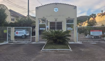 Casa em Condomínio em Hípica