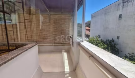 Apartamento duplex para Venda - 93.32m², 2 dormitórios, sendo 1 suite, 1 vaga - Santo Antonio, Porto Alegre