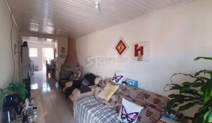 Casa para Venda - 75m², 2 dormitórios, 1 vaga - Hípica