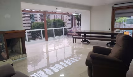 Cobertura para Venda - 296m², 3 dormitórios, sendo 1 suites, 3 vagas - Petrópolis