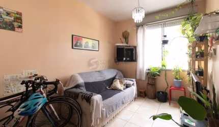 Apartamento no bairro Cristal - 3 dormitórios