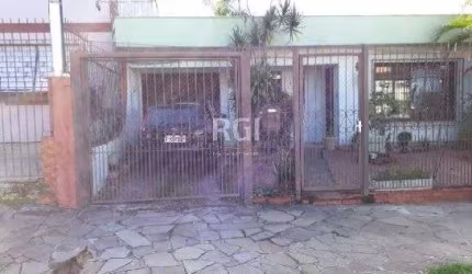 Casa para Venda - 120m², 3 dormitórios, sendo 1 suites, 3 vagas - Nonoai