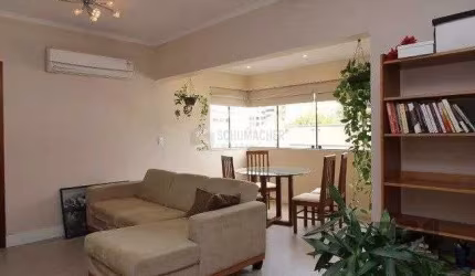 Vende-se apartamento 2 dorm c/ suite, living com sacada c/ churrasuqiera, vaga coberta - 93m² - Mont Serrat