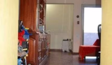 Apartamento em Porto Alegre, no bairro Cidade Baixa, com 2 dormitório(s), e 2 banheiros, à venda.
