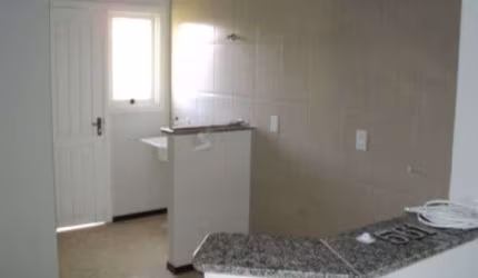 Casa para Venda - 51m², 2 dormitórios, 2 vagas - Nova Ipanema