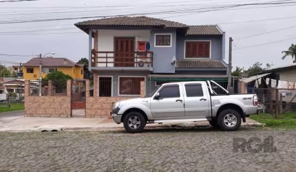 Casa sobrado 2 dormitórios, 2 vagas de garagem, Bairro Parque Ipiranga