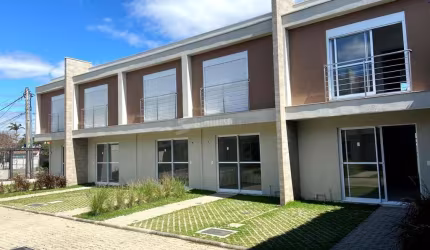 Casa em Condomínio em Parque Santa Fé