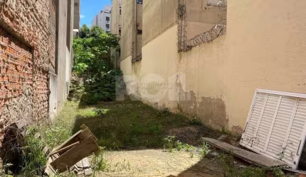 Terreno com projeto aprovado para construção de prédio no Centro Histórico