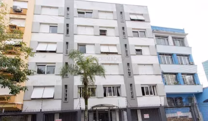 Apartamento reformado, 2 quartos, elevador - Centro Histórico