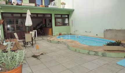 Casa para Venda - 229m², 3 dormitórios, sendo 1 suites, 1 vaga - São Geraldo