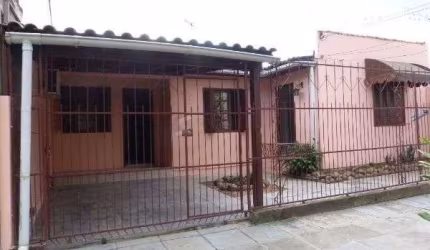 Casa para Venda - 90m², 3 dormitórios, 1 vaga - Restinga