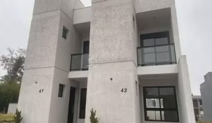 Casa em Porto Alegre, no bairro Hípica, com 2 dormitório(s), e 2 banheiros, à venda.