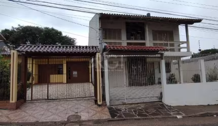 Casa para Venda - 180m², 4 dormitórios, sendo 1 suites, 3 vagas - Campo Novo