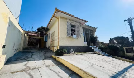 Casa no bairro Gloria - Av. Osca Pereira