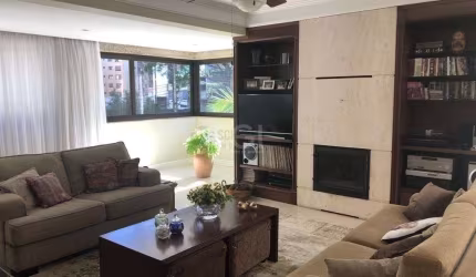 Vende-se apartamento com 3 suítes, 4 vagas, hidromassagem e 230m² - Bela Vista.