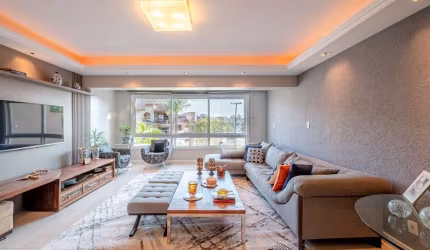 Casa com 357m² e 4 dormitórios, 3 suítes, 3 vagas
