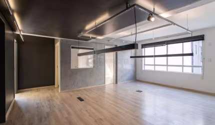 Andar inteiro com 214 m²
