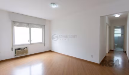 Apartamento de 2 dormitórios no Menino Deus.