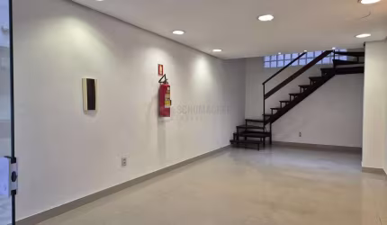 Sala reformada com Mezanino