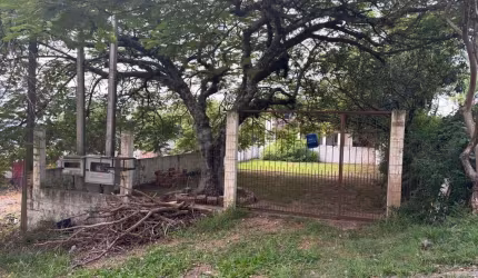 Casa com Amplo Terreno e uma Vista Deslumbrante!!!