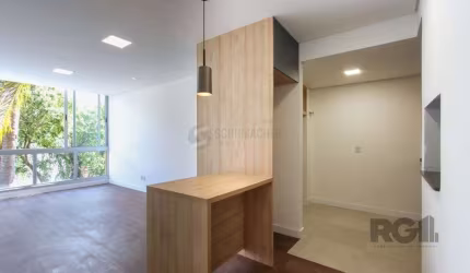 Apartamento em Porto Alegre no Bairro Petrópolis, de 2 quartos, GARDEN , semi mobiliado