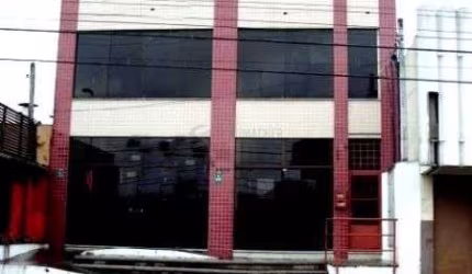 Edifício Comercial em Centro