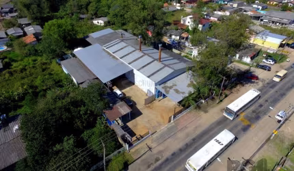 Casa Comercial em Hípica