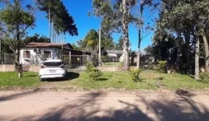Sítio em Porto Alegre, no bairro São Caetano, com 5 dormitório(s), e 5 banheiros, à venda.