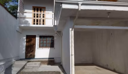 Casa 5 Dormitórios em Fase Final de Construção