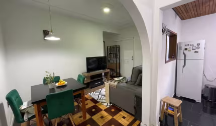 Apartamento 02 dormitórios Centro.