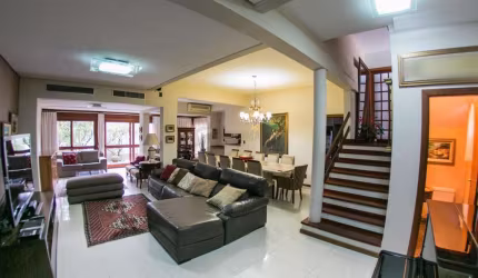 Casa em Condomínio em Três Figueiras