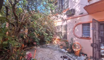 Casa com 5 quartos no bairro Petrópolis!