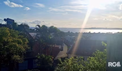Casa ampla de 3 pisos com vista para o Guaíba - Ipanema - Porto Alegre -RS