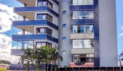 Cobertura moderna e com linda vista