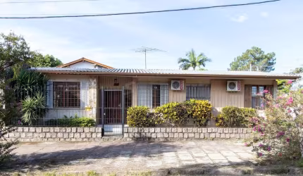 Casa para Venda - 180m², 3 dormitórios, sendo 1 suites, 2 vagas - Ipanema
