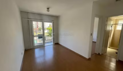 Apartamento à venda com 48m², 1 dormitório, 1 vaga - Menino Deus