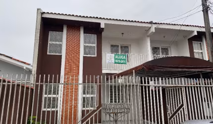 SOBRADO AMPLO  -  FRENTE PRA RUA