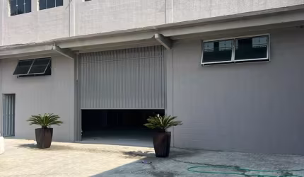 Barracão para locação em Pinhais (weissópolis)