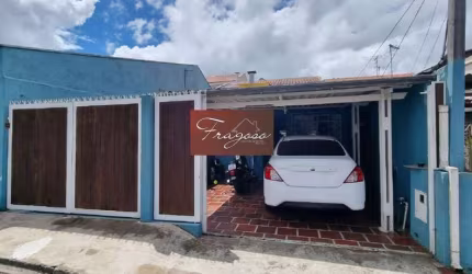 Casa para Venda em Curitiba, Boqueirão, 3 dormitórios, 1 banheiro, 4 vagas