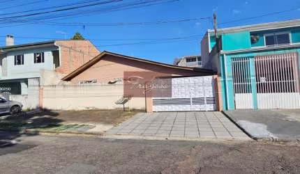 Casa para Venda em Curitiba, Xaxim, 4 dormitórios, 2 banheiros, 1 vaga