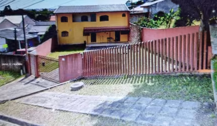 Sobrado para Venda em Curitiba, Xaxim, 5 dormitórios, 2 suítes, 2 banheiros, 10 vagas