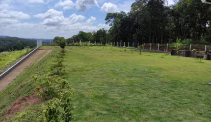 Terreno à venda no Chácaras Vista Alegre, Arujá  por R$ 450.000