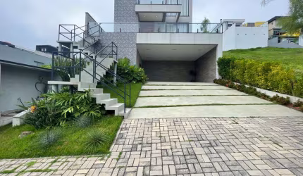 Casa em condomínio fechado com 3 quartos à venda no Aruã, Mogi das Cruzes  por R$ 3.200.000